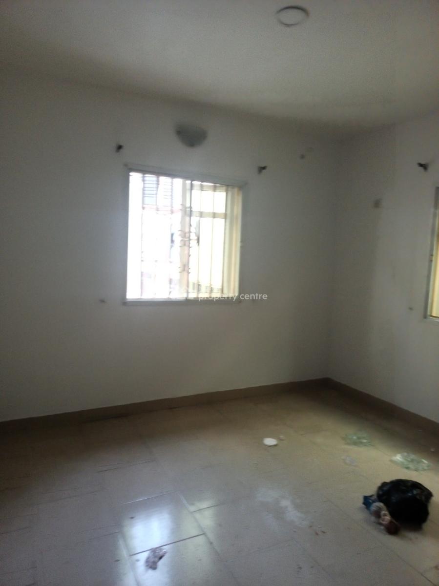 Decent Newly Built 2 Bedroom Apartment Upstairs, Mobil Road Ilaje, Ilaje, Ajah, Lagos, Flat / Apartment for Rent