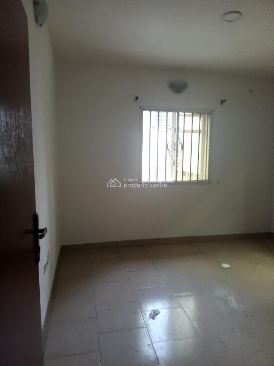 Decent Newly Built 2 Bedroom Apartment Upstairs, Mobil Road Ilaje, Ilaje, Ajah, Lagos, Flat / Apartment for Rent