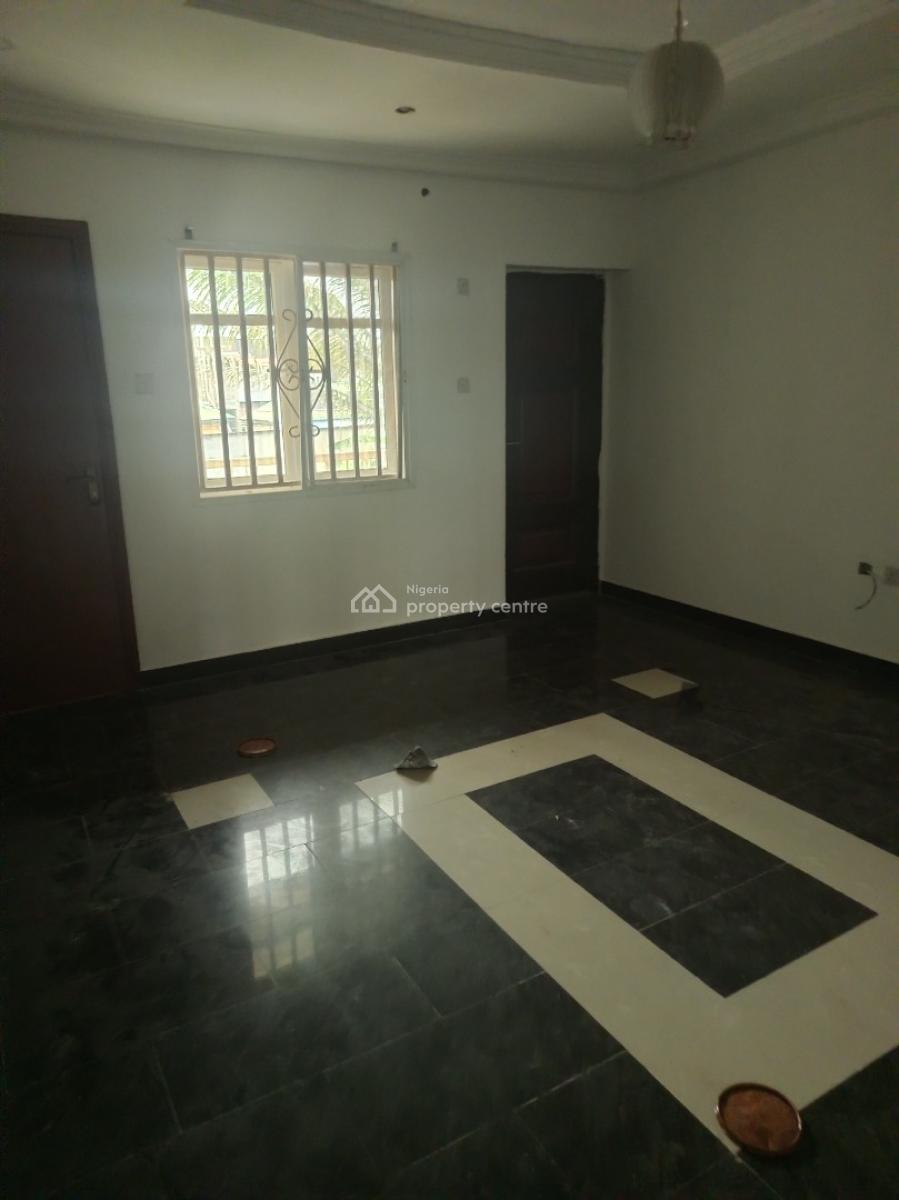 Decent Newly Built 2 Bedroom Apartment Upstairs, Mobil Road Ilaje, Ilaje, Ajah, Lagos, Flat / Apartment for Rent
