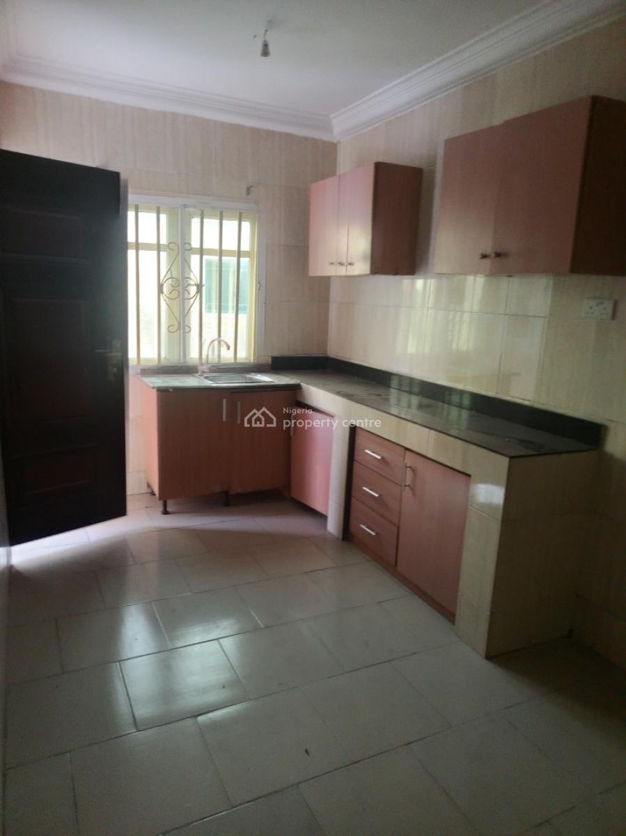 Decent Newly Built 2 Bedroom Apartment Upstairs, Mobil Road Ilaje, Ilaje, Ajah, Lagos, Flat / Apartment for Rent