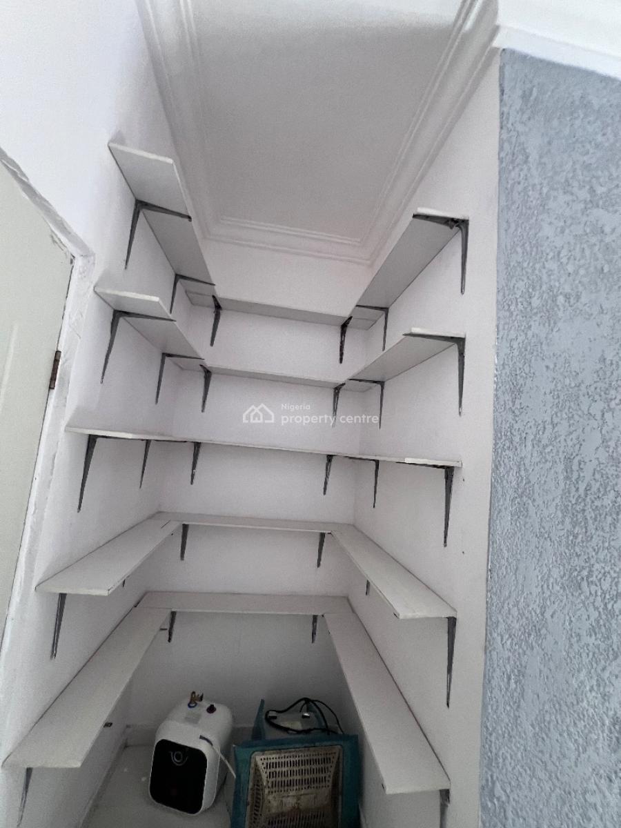 a Well Built Corner Piece 3bedroom and a Room Bq, Pepperoni Abraham Adesunya Ajah, Lekki Phase 2, Lekki, Lagos, Terraced Duplex for Rent