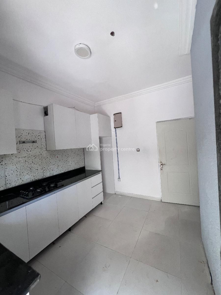 a Well Built Corner Piece 3bedroom and a Room Bq, Pepperoni Abraham Adesunya Ajah, Lekki Phase 2, Lekki, Lagos, Terraced Duplex for Rent
