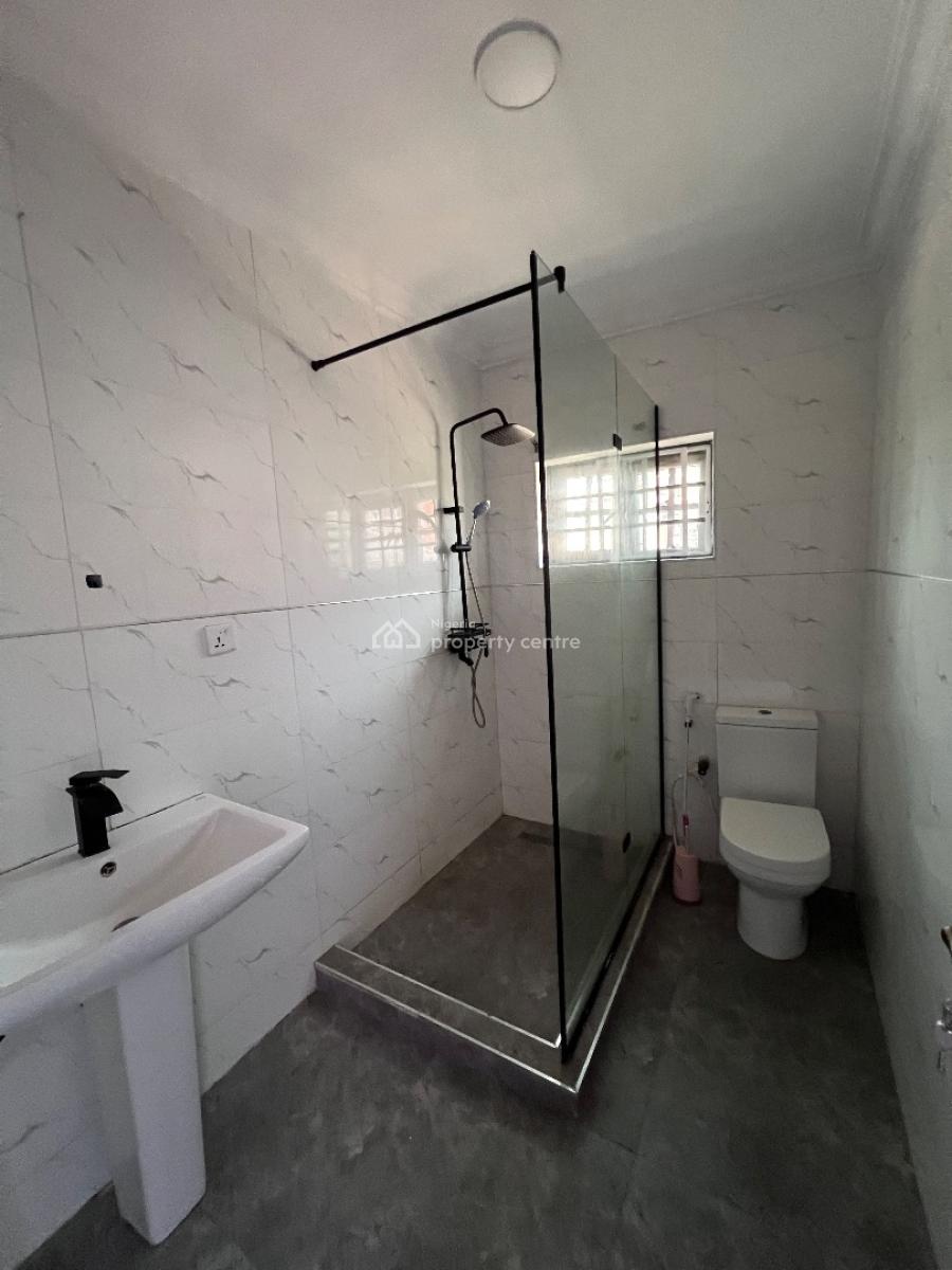a Well Built Corner Piece 3bedroom and a Room Bq, Pepperoni Abraham Adesunya Ajah, Lekki Phase 2, Lekki, Lagos, Terraced Duplex for Rent
