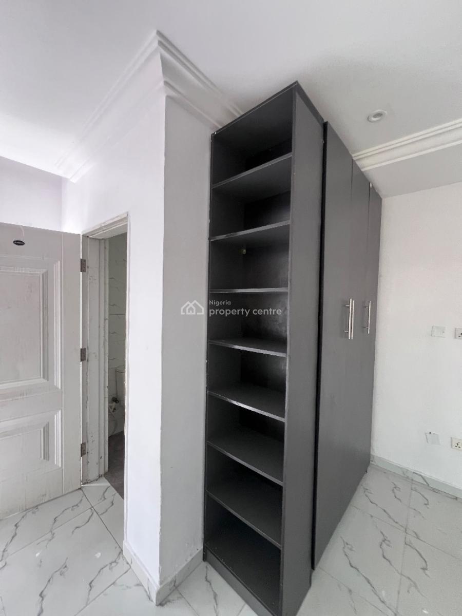 a Well Built Corner Piece 3bedroom and a Room Bq, Pepperoni Abraham Adesunya Ajah, Lekki Phase 2, Lekki, Lagos, Terraced Duplex for Rent