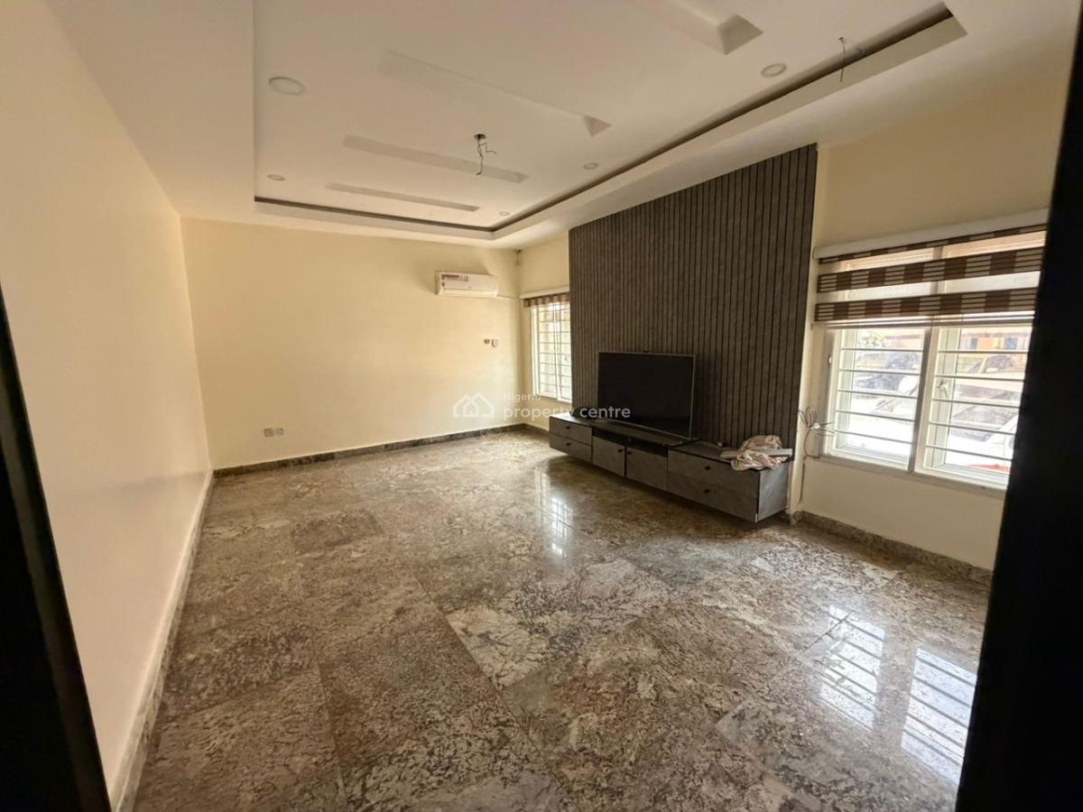 Clean Semi Furnished and Serviced 3 Bedroom Duplex with Bq, Jabi Main, Jabi, Abuja, Detached Duplex for Rent