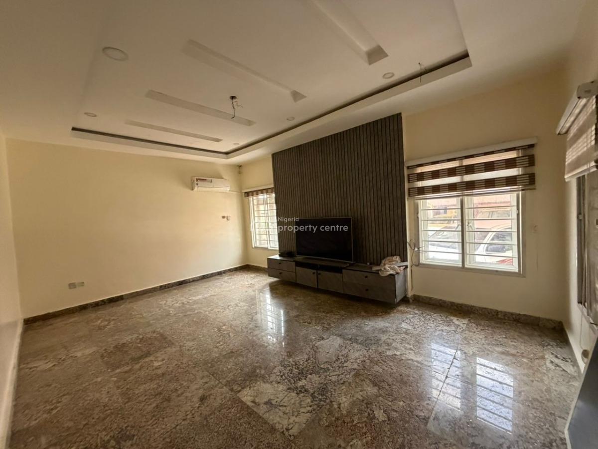 Clean Semi Furnished and Serviced 3 Bedroom Duplex with Bq, Jabi Main, Jabi, Abuja, Detached Duplex for Rent