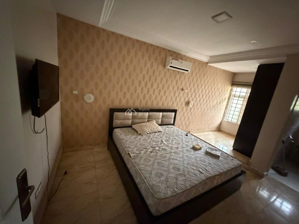 Clean Semi Furnished and Serviced 3 Bedroom Duplex with Bq, Jabi Main, Jabi, Abuja, Detached Duplex for Rent