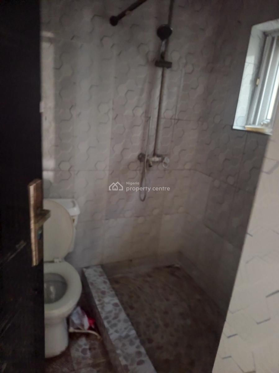Clean Big 2 Bedroom Apartment Downstairs, Mobil Road Ilaje,moba Tarred Road, Ilaje, Ajah, Lagos, Flat / Apartment for Rent