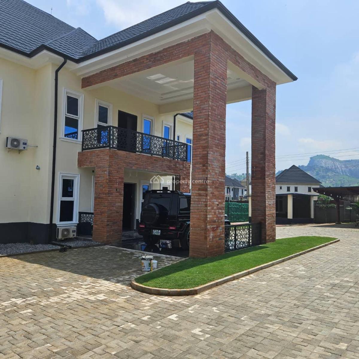 5 Bedrooms Fully Detached Duplex in an Estate at Galadimawa, Gaduwa, Gaduwa, Abuja, Detached Duplex for Sale