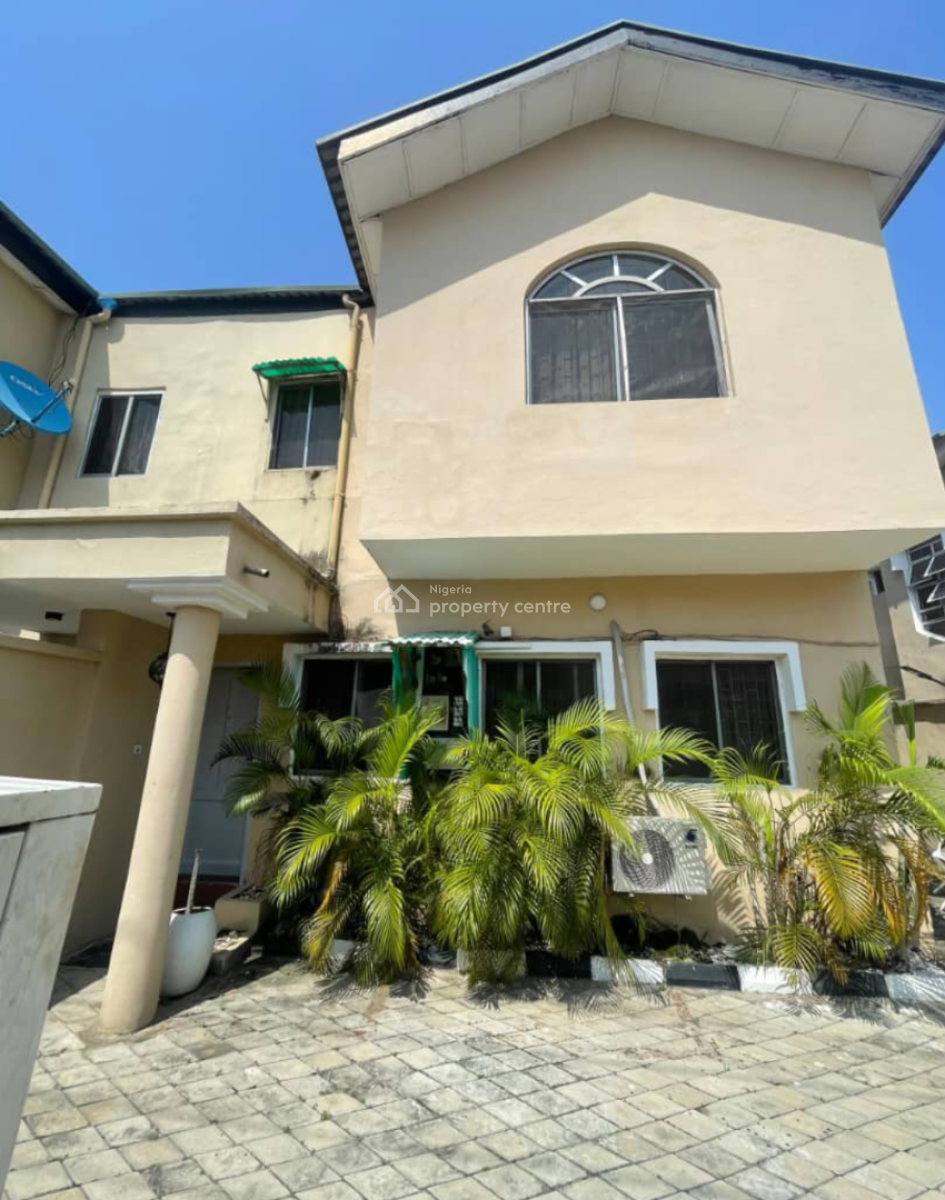 4-bedroom Semi-detached Duplex Situated in a Serene and Secure Estate, Oba Adeyinka Estate, Lekki Phase 1, Lekki, Lagos, Semi-detached Duplex for Sale