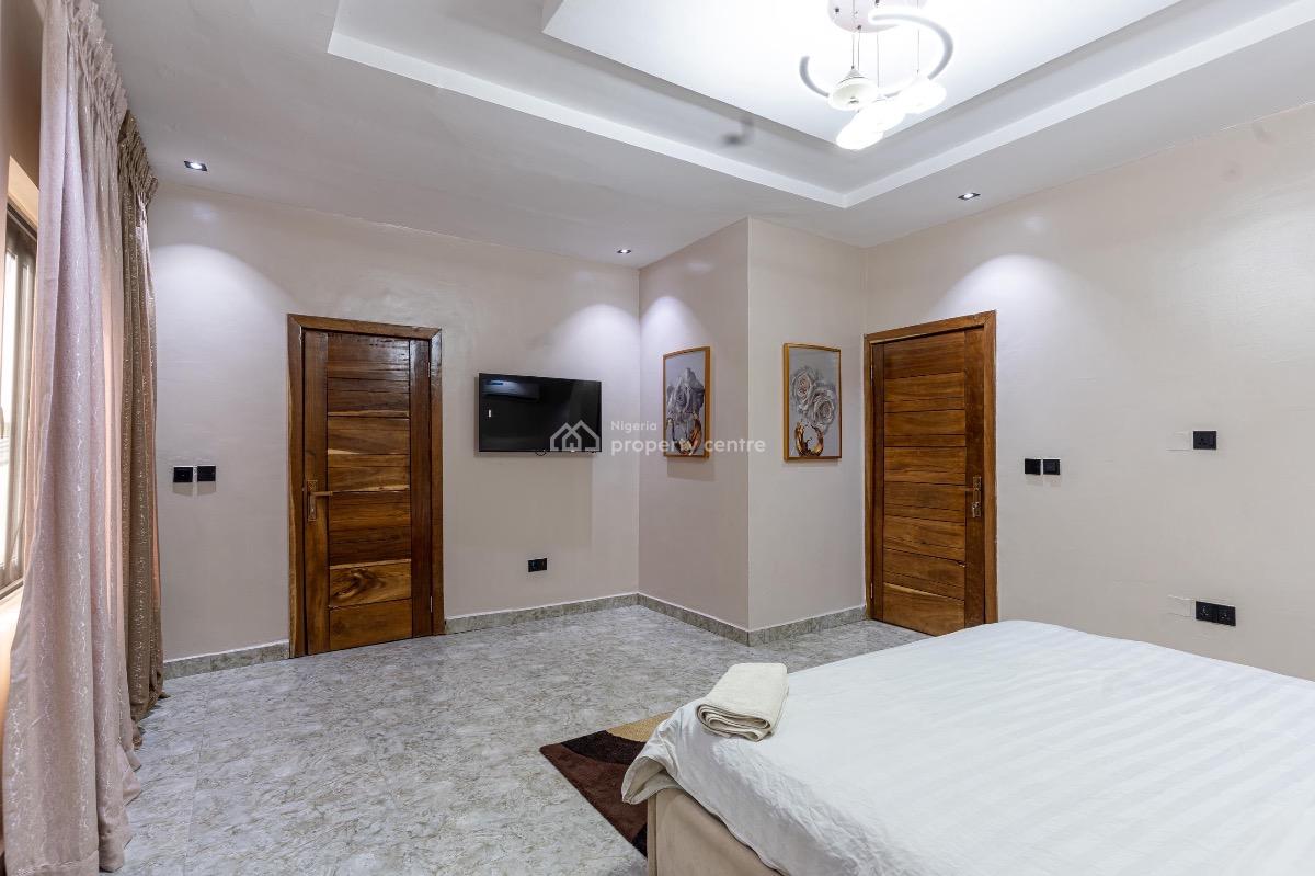 Luxury Two Bedroom with Swimming Pool, Ps5 and Snooker Table, Lekki, Lagos, Flat / Apartment Short Let