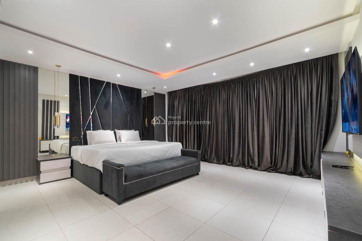 Luxury Four Bedroom with Snooker Board and Great Features, Lekki Phase 1, Lekki, Lagos, Flat / Apartment Short Let