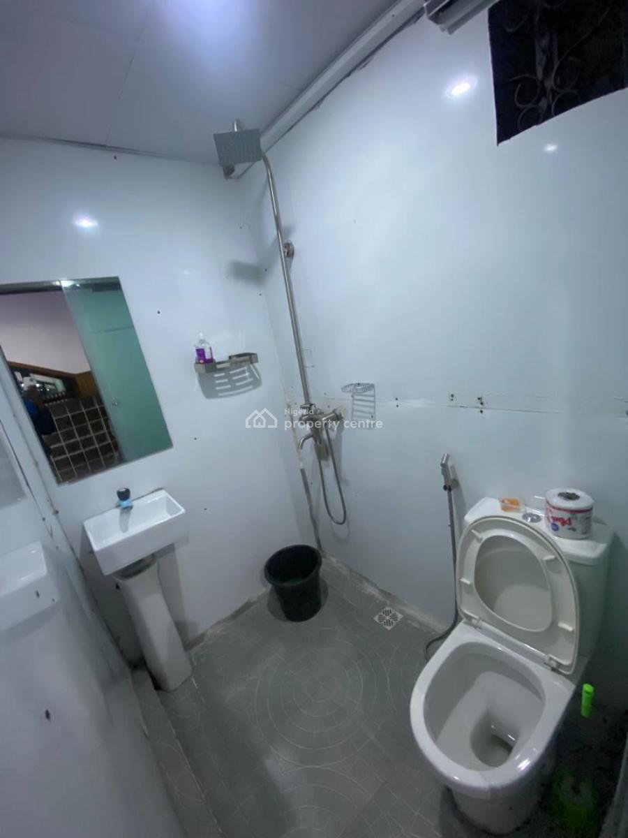 1 Bedroom Apartment, Magodo Phase 2, Magodo, Lagos, Mini Flat (room and Parlour) Short Let