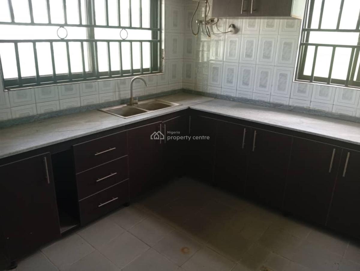 Renovated 5 Bedrooms Duplex Alone in Compound, 4th Avenue, Gwarinpa, Abuja, Detached Duplex for Rent