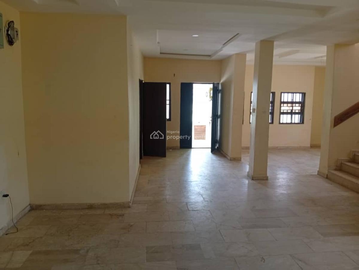 Renovated 5 Bedrooms Duplex Alone in Compound, 4th Avenue, Gwarinpa, Abuja, Detached Duplex for Rent