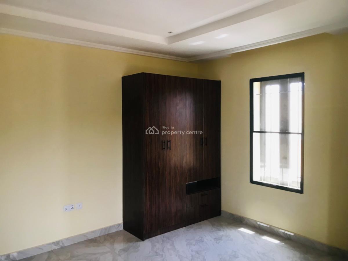 Newly Renovated 2 Bedroom Apartment, 2nd Avenue, Gwarinpa, Abuja, Flat / Apartment for Rent