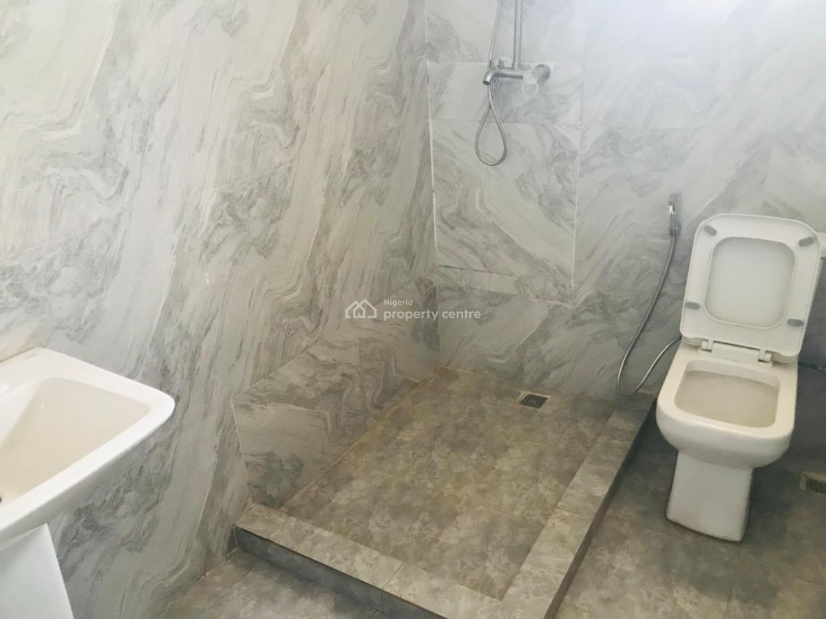 Newly Renovated 2 Bedroom Apartment, 2nd Avenue, Gwarinpa, Abuja, Flat / Apartment for Rent