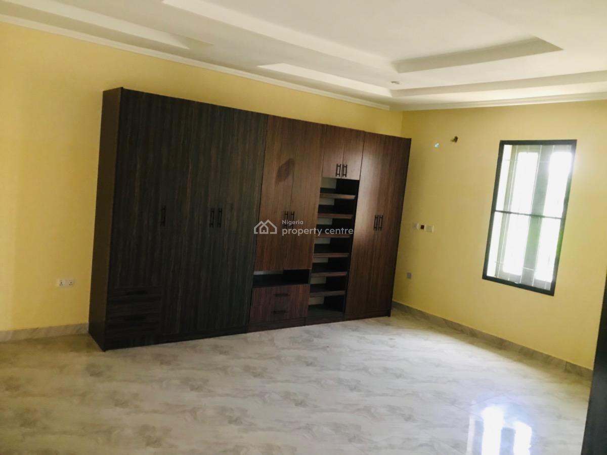 Newly Renovated 2 Bedroom Apartment, 2nd Avenue, Gwarinpa, Abuja, Flat / Apartment for Rent