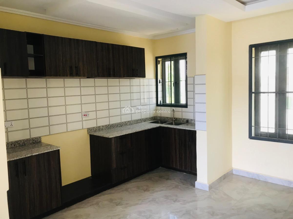 Newly Renovated 2 Bedroom Apartment, 2nd Avenue, Gwarinpa, Abuja, Flat / Apartment for Rent