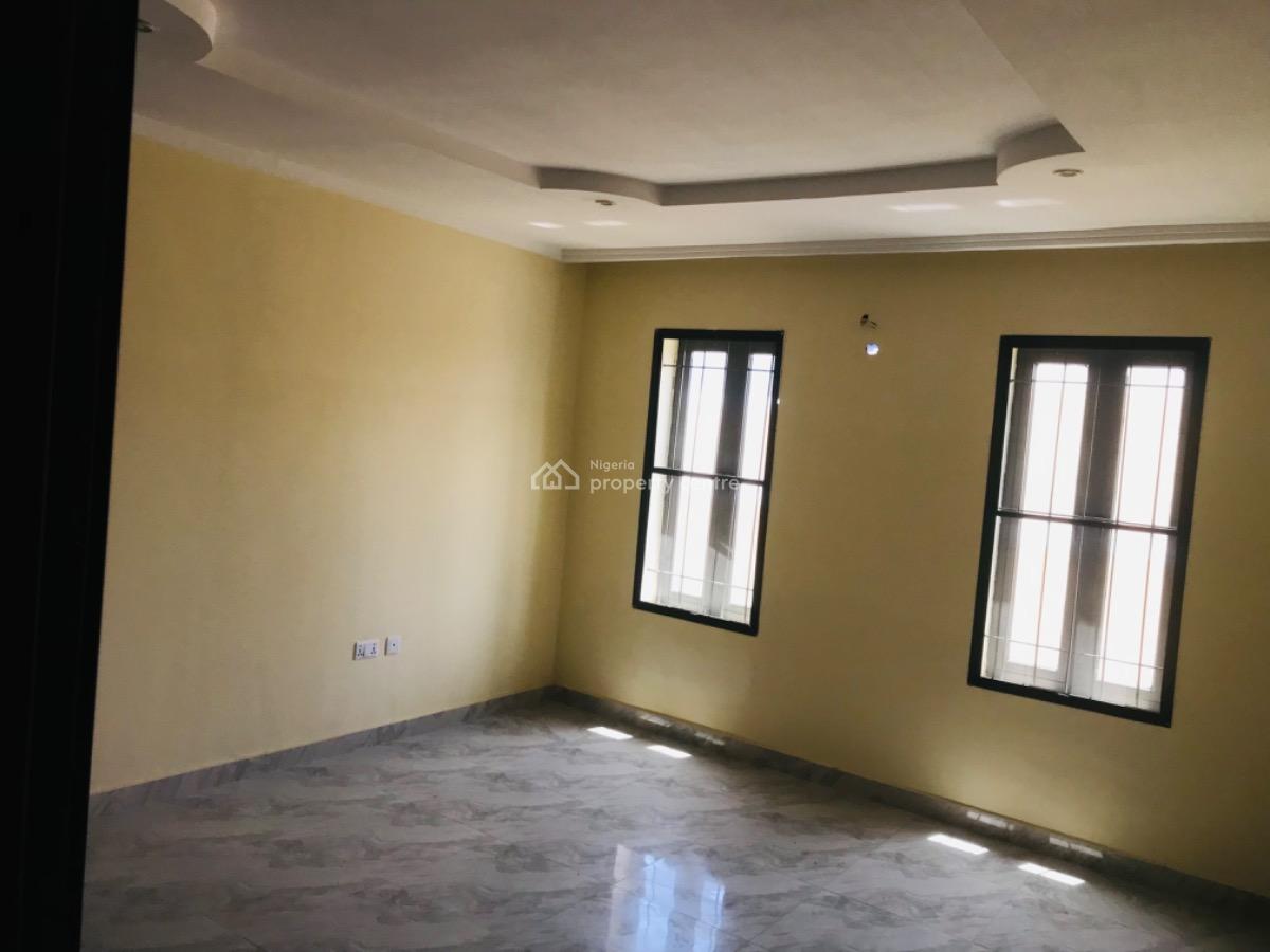 Newly Renovated 2 Bedroom Apartment, 2nd Avenue, Gwarinpa, Abuja, Flat / Apartment for Rent