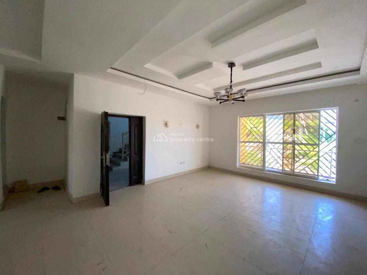 3 Bedroom Apartment, in a Secured Estate, Guzape District, Abuja, Flat / Apartment for Rent