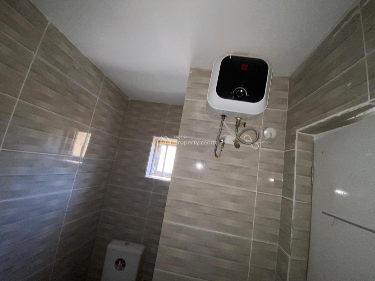 3 Bedroom Apartment, in a Secured Estate, Guzape District, Abuja, Flat / Apartment for Rent