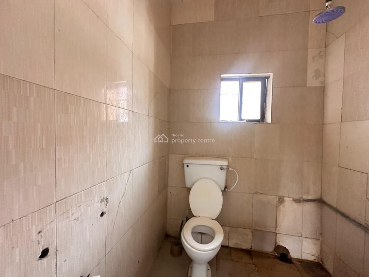 Spacious 3 Bedroom Apartment with Bq, Lekki, Lagos, Flat / Apartment for Rent