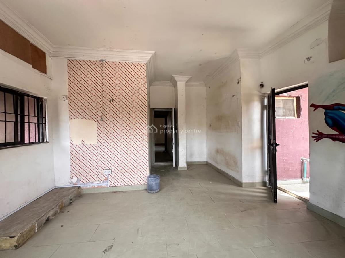 Spacious 3 Bedroom Apartment with Bq, Lekki, Lagos, Flat / Apartment for Rent