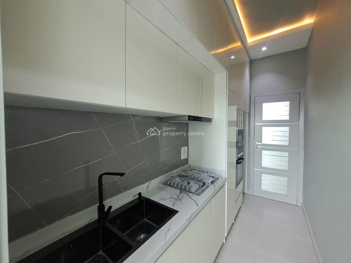 Spacious 3 Bedroom Apartment with Bq, Mende, Maryland, Lagos, Flat / Apartment for Rent