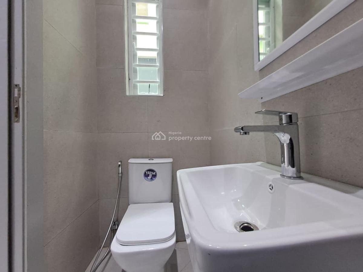 Spacious 3 Bedroom Apartment with Bq, Mende, Maryland, Lagos, Flat / Apartment for Rent