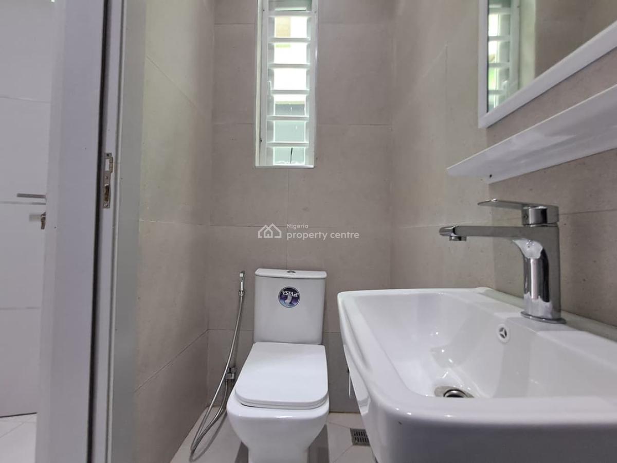 Spacious 3 Bedroom Apartment with Bq, Mende, Maryland, Lagos, Flat / Apartment for Rent