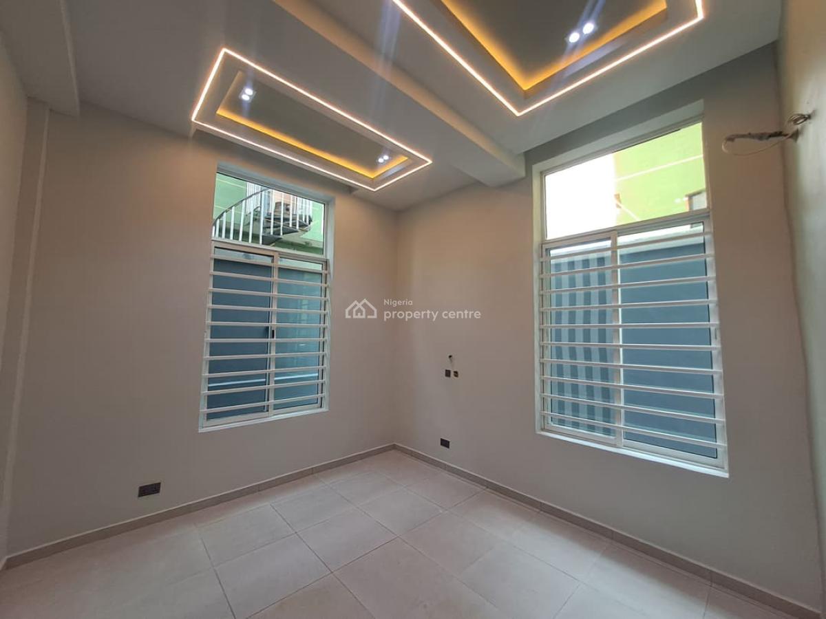 Spacious 3 Bedroom Apartment with Bq, Mende, Maryland, Lagos, Flat / Apartment for Rent