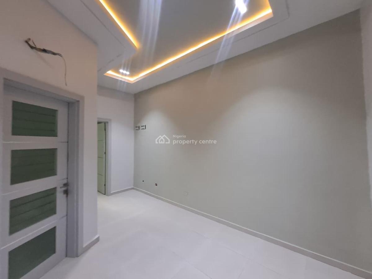 Spacious 3 Bedroom Apartment with Bq, Mende, Maryland, Lagos, Flat / Apartment for Rent