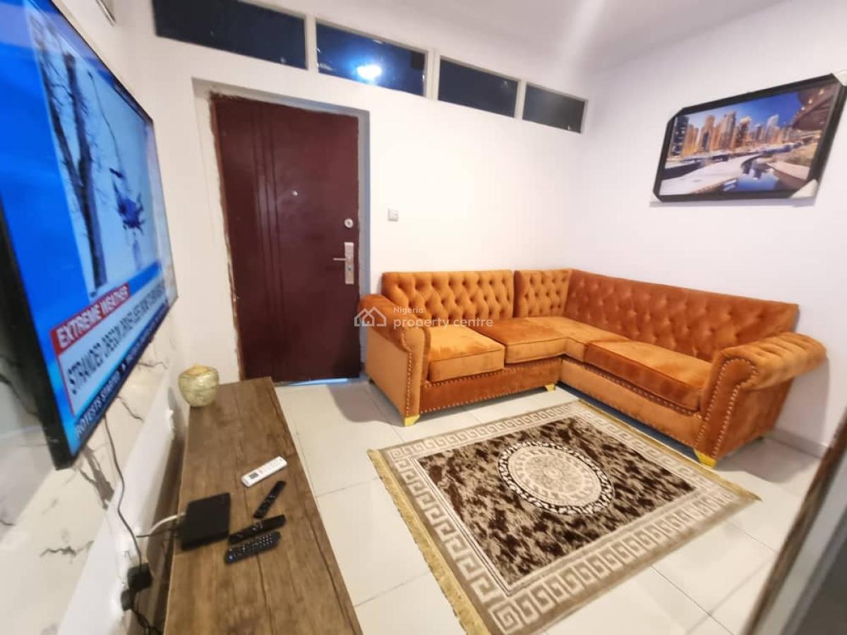 Luxury Furnished Miniflat with 24hrs Power, Off Admiralty, Lekki Phase 1, Lekki, Lagos, Mini Flat (room and Parlour) for Rent