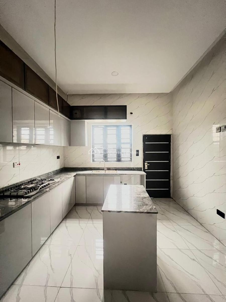 Stylish 4-bedroom Semi-detached House with Bq, Vgc, Lekki, Lagos, Semi-detached Duplex for Sale