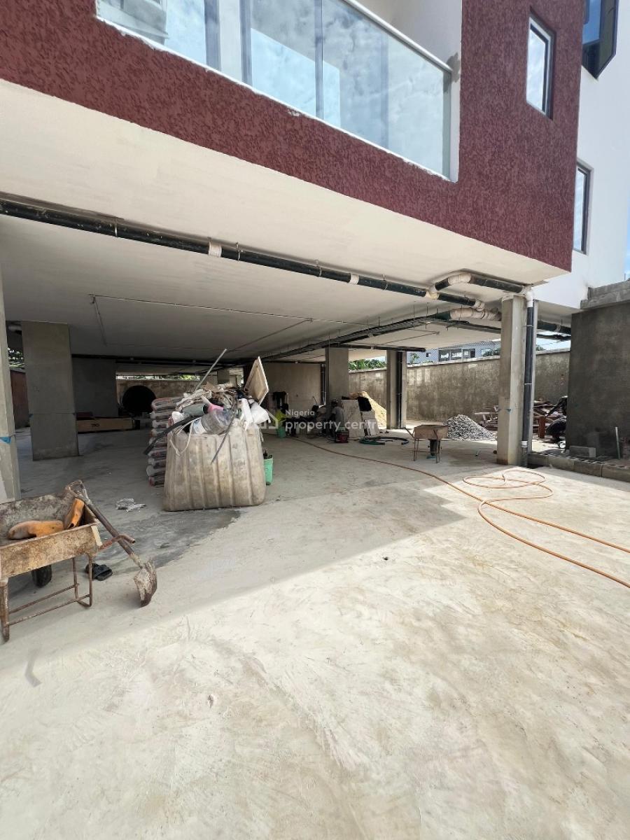 Spacious 3 Bedroom Apartment with an Elevator in Ikoyi, Ikoyi, Lagos, Flat / Apartment for Sale