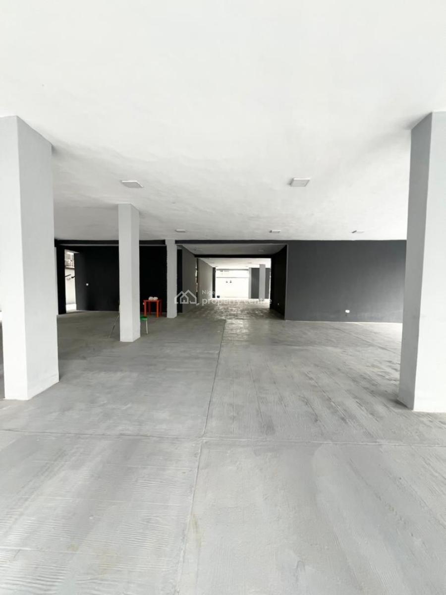 Family Friendly 4 Bedroom Apartment Bedroom with Private Cinema and Bq, Lekki Phase 1, Lekki, Lagos, Flat / Apartment for Sale