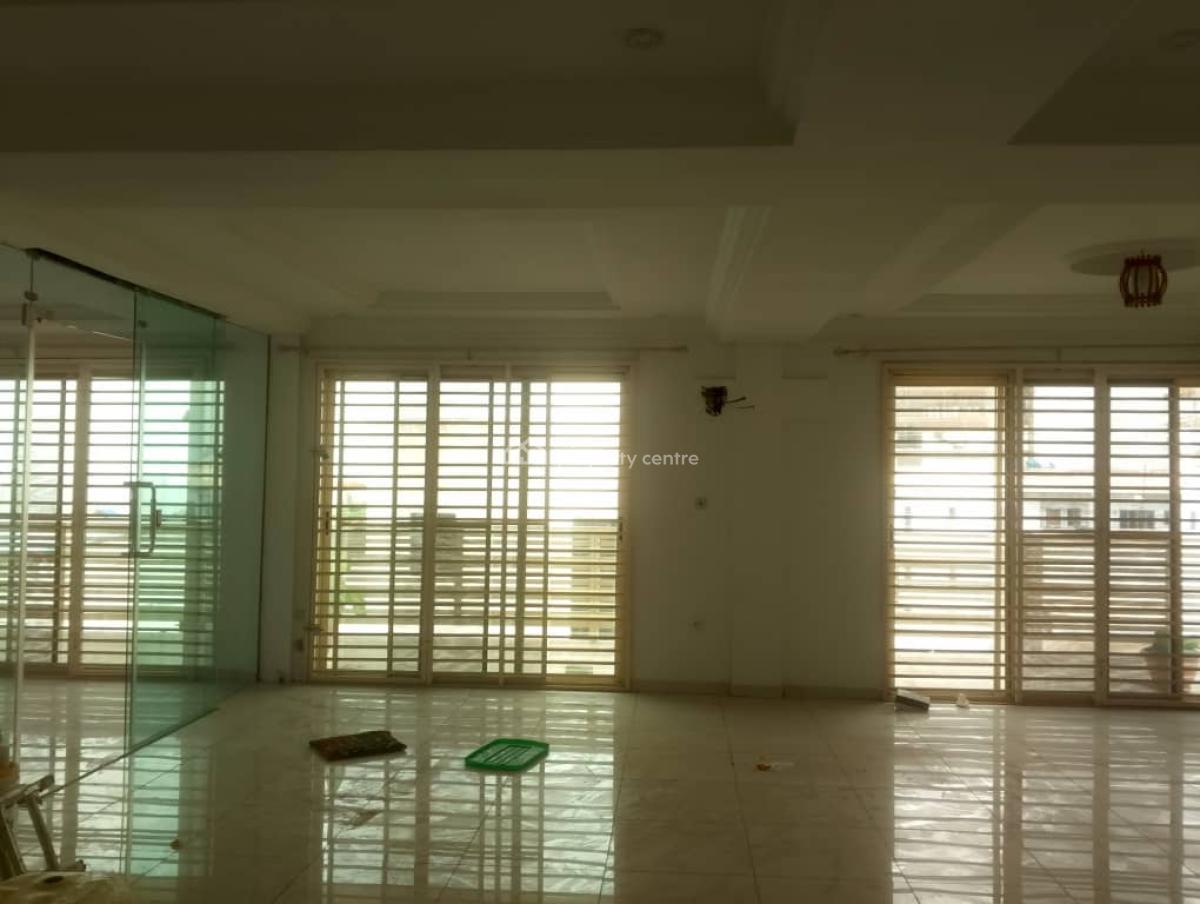 Serviced 2bedroom Pent House with Swimming Pool, Lekki Phase 1, Lekki, Lagos, Flat / Apartment for Rent