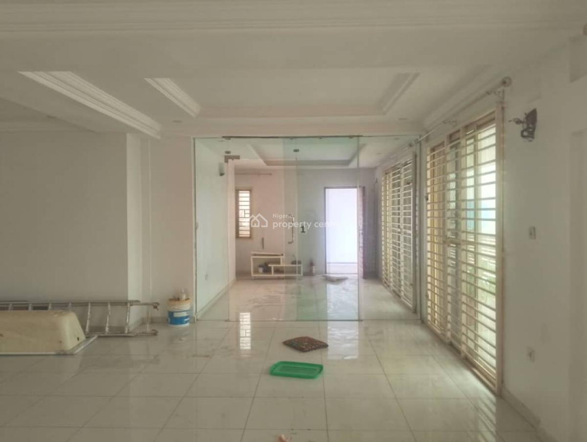 Serviced 2bedroom Pent House with Swimming Pool, Lekki Phase 1, Lekki, Lagos, Flat / Apartment for Rent