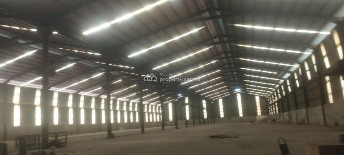 Spacious Strategically Located Warehouse Size 8,125sqm Weighing Bridge, Before Punch, Aong Lagos-ibadan Expressway., Magboro, Ogun, Warehouse for Rent