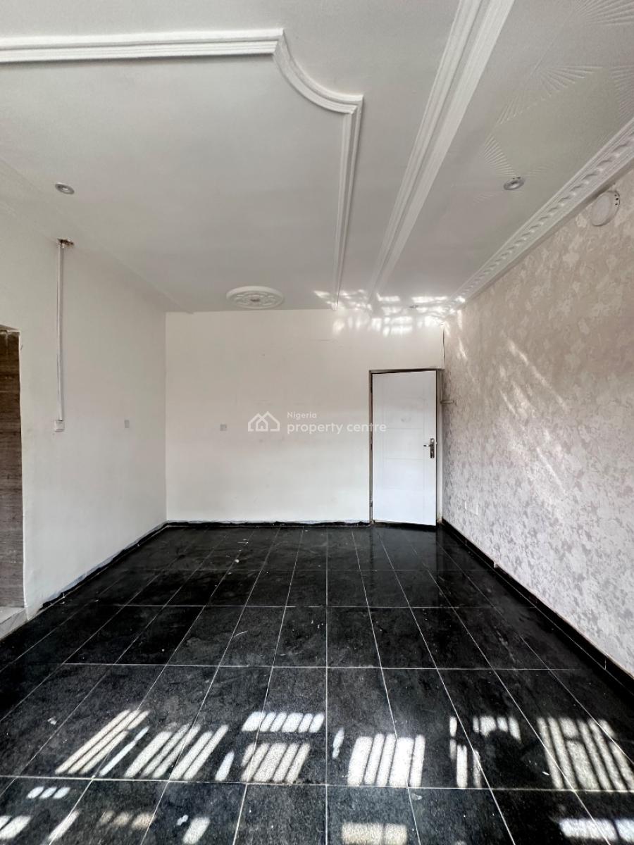 Decently Finished 1 Bedroom Apartment, Off Omonirire Johnson, Lekki Phase 1, Lekki, Lagos, Flat / Apartment for Rent