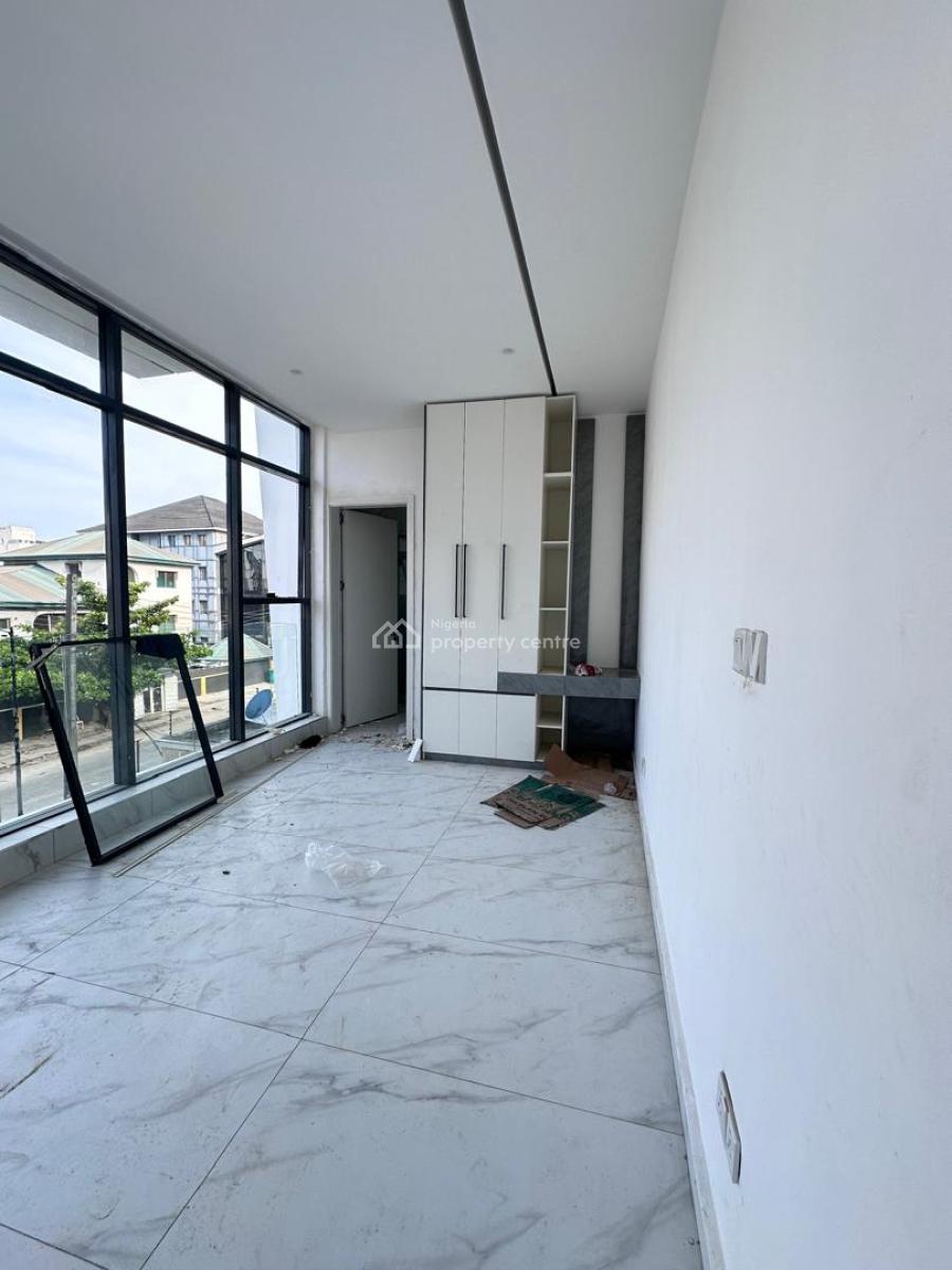 Mega 2 Bedroom Apartment, Lekki Phase 1, Lekki, Lagos, Flat / Apartment for Sale