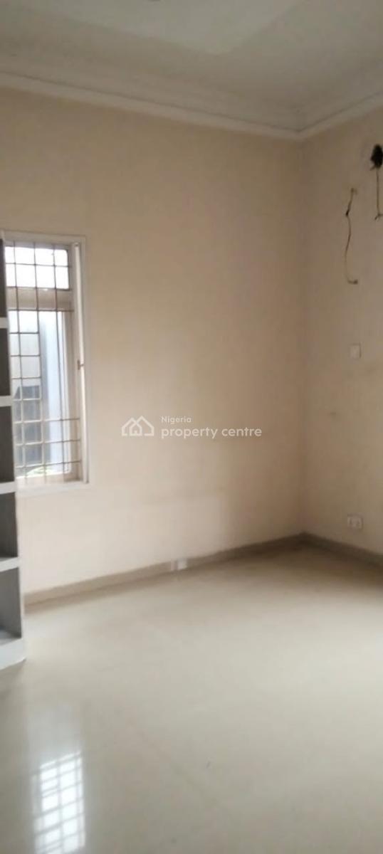 Serviced 3 Bedroom En-suite Flat with an Enclosed Fitted Kitchen Cabin, Lekki Phase 1, Lekki, Lagos, Flat / Apartment for Rent