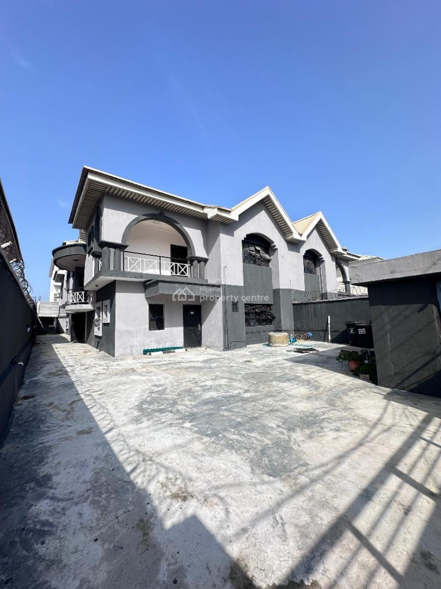 Decently Finished 1bedroom Apartment in Lekki Phase 1, Lekki Phase 1,lekki ,lagos,nigeria, Lekki Phase 1, Lekki, Lagos, Mini Flat (room and Parlour) for Rent