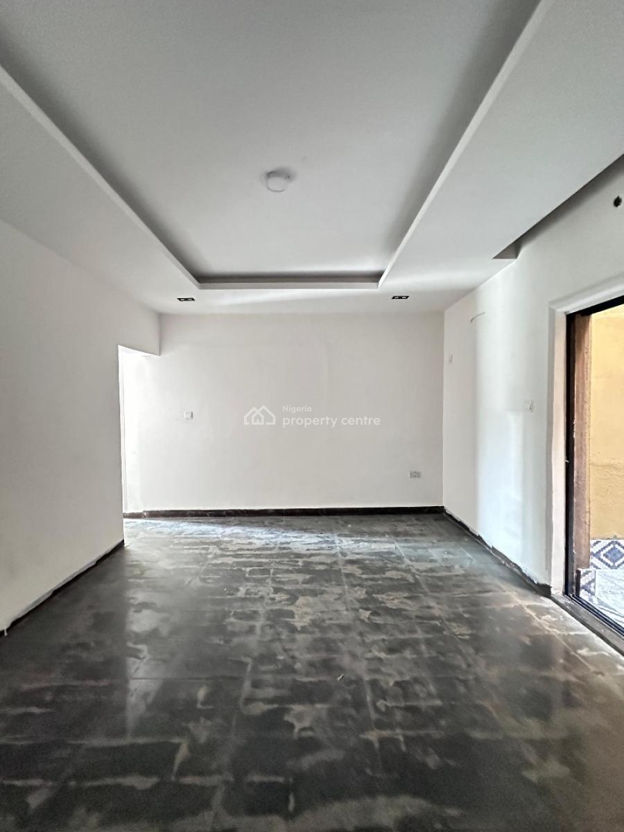 Decently Finished 1bedroom Apartment in Lekki Phase 1, Lekki Phase 1,lekki ,lagos,nigeria, Lekki Phase 1, Lekki, Lagos, Mini Flat (room and Parlour) for Rent
