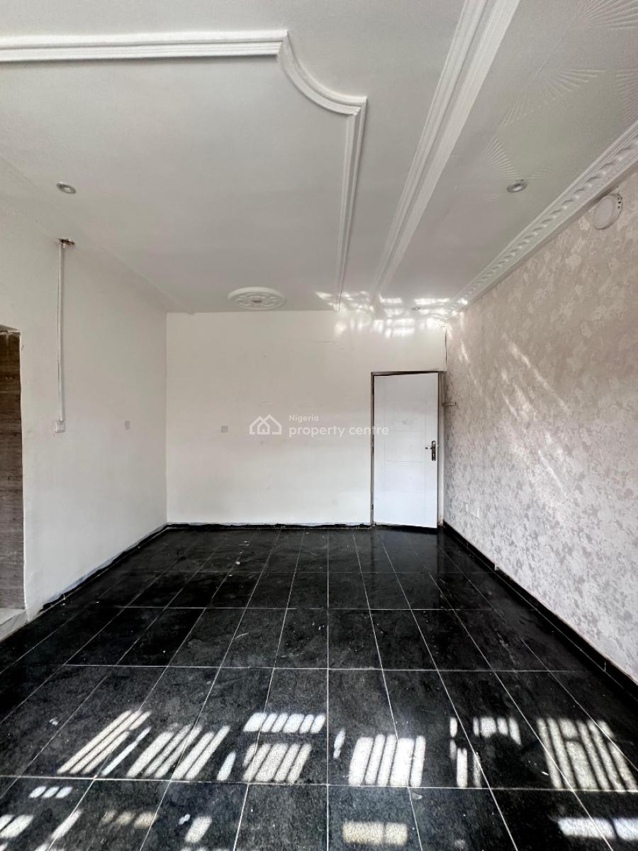 Decently Finished 1bedroom Apartment in Lekki Phase 1, Lekki Phase 1,lekki ,lagos,nigeria, Lekki Phase 1, Lekki, Lagos, Mini Flat (room and Parlour) for Rent