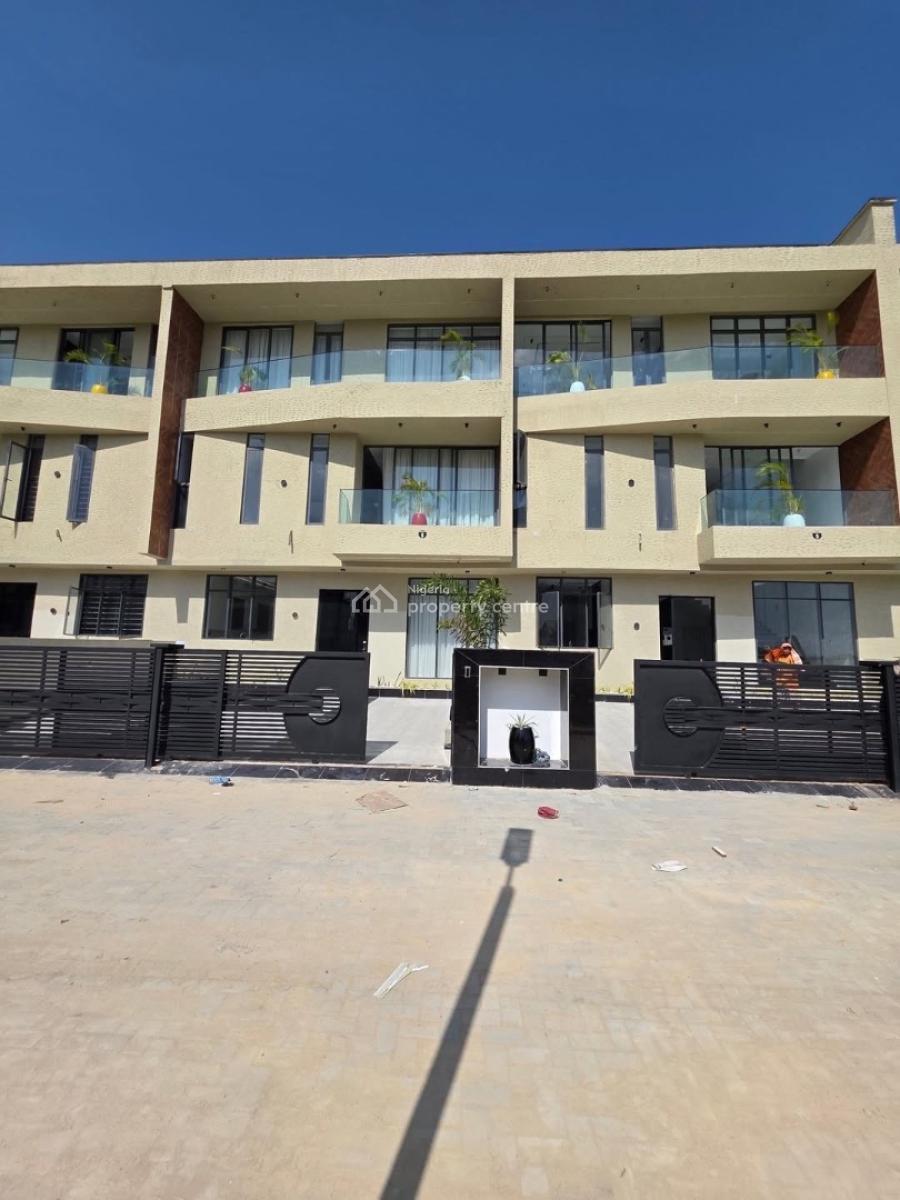 Gated 5 Bedroom Terraced Duplex, Along Freedom Way, Lekki Phase 1, Lekki, Lagos, Terraced Duplex for Sale