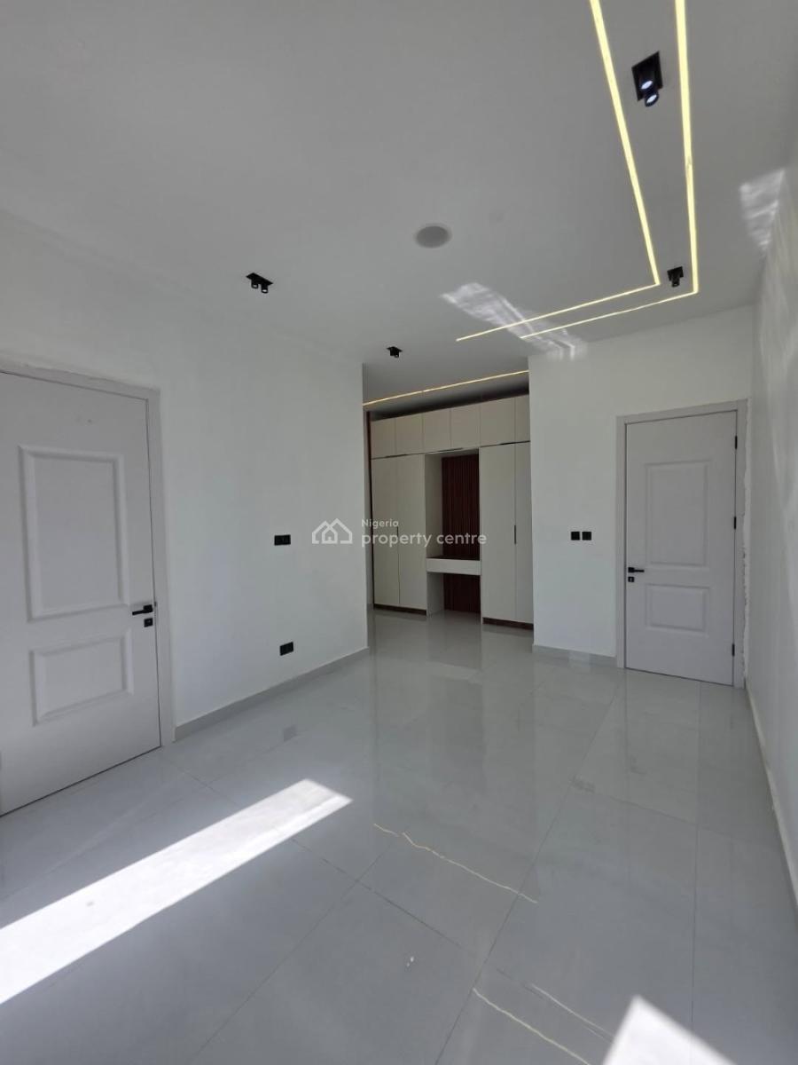 Gated 5 Bedroom Terraced Duplex, Along Freedom Way, Lekki Phase 1, Lekki, Lagos, Terraced Duplex for Sale