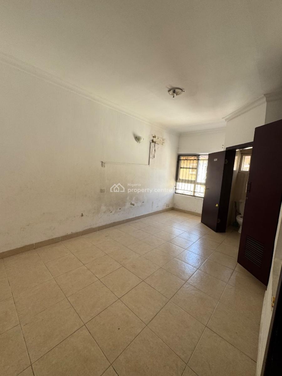 Self Contain, Burdillion Court, Lekki Expressway, Lekki, Lagos, Self Contain (single Rooms) for Rent