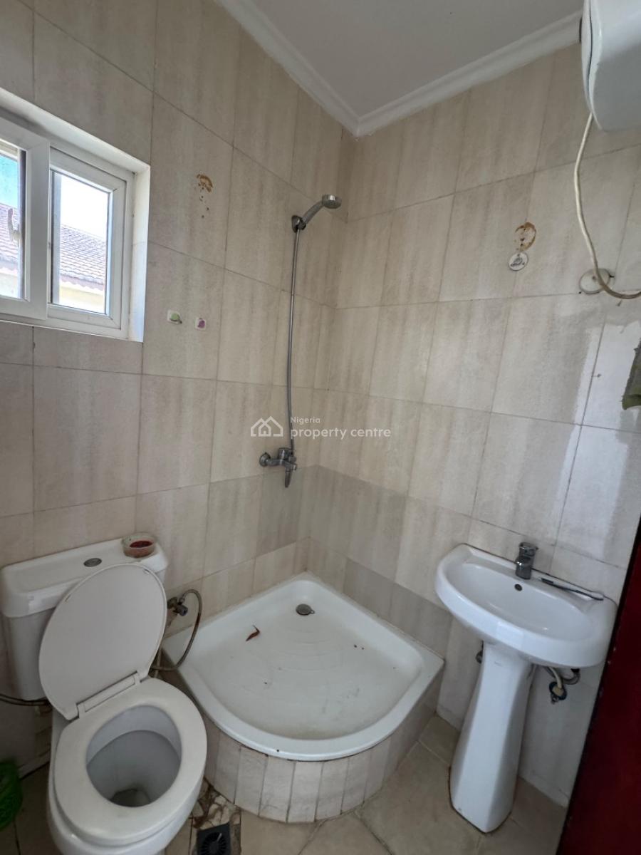Self Contain, Burdillion Court, Lekki Expressway, Lekki, Lagos, Self Contain (single Rooms) for Rent